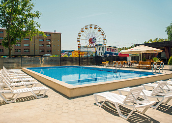 Отель «Шарм»