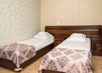 Отель «Шарм»