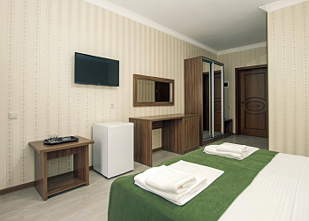 Отель «Акрополис»