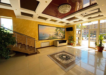 Отель «Шарм»