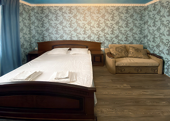 Отель «Шарм»